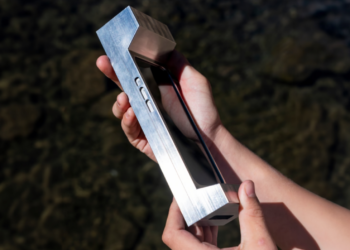 The 6 Pound Phone Case