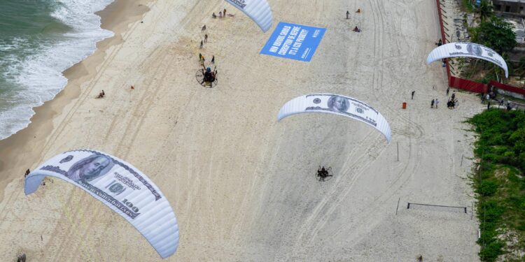 Transparency International —  Giant Money Bills During G20 Rio Summit