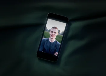 Child Focus — Call Glenn By VML, Belgium