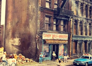 Miniatures of Classic NYC Street Objects By Danny Cortes