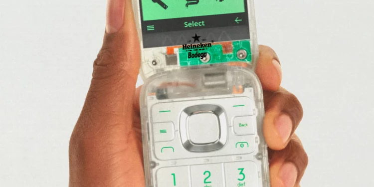 Heineken® x Bodega — The Boring Phone