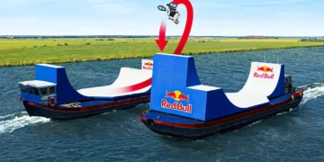 Red Bull —  Jumping a Bike Between Two Moving Boats