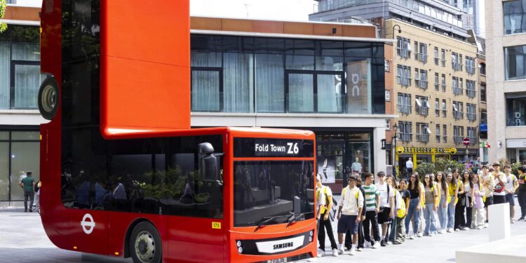 Samsung — Galaxy Z Fold6 Folding Objects By Iris