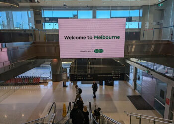 Specsavers — Welcome to Melbourne At Sydney Airport By TBWA\Melbourne