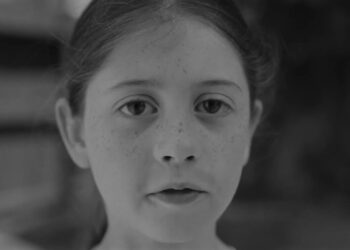 Phone-Free Schools Movement — If You Give Me A Smartphone